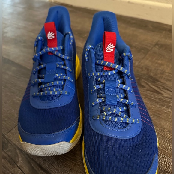 Under Armour Curry 3Z7 Boys' Basketball Shoes, no box - Picture 2 of 6